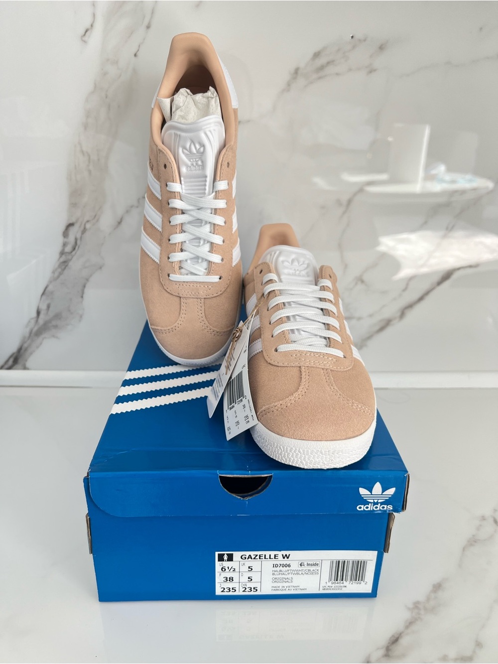 NEW in box adidas Gazelle W Suede Sneakers in Halo Blush / CloudWhite ID7006